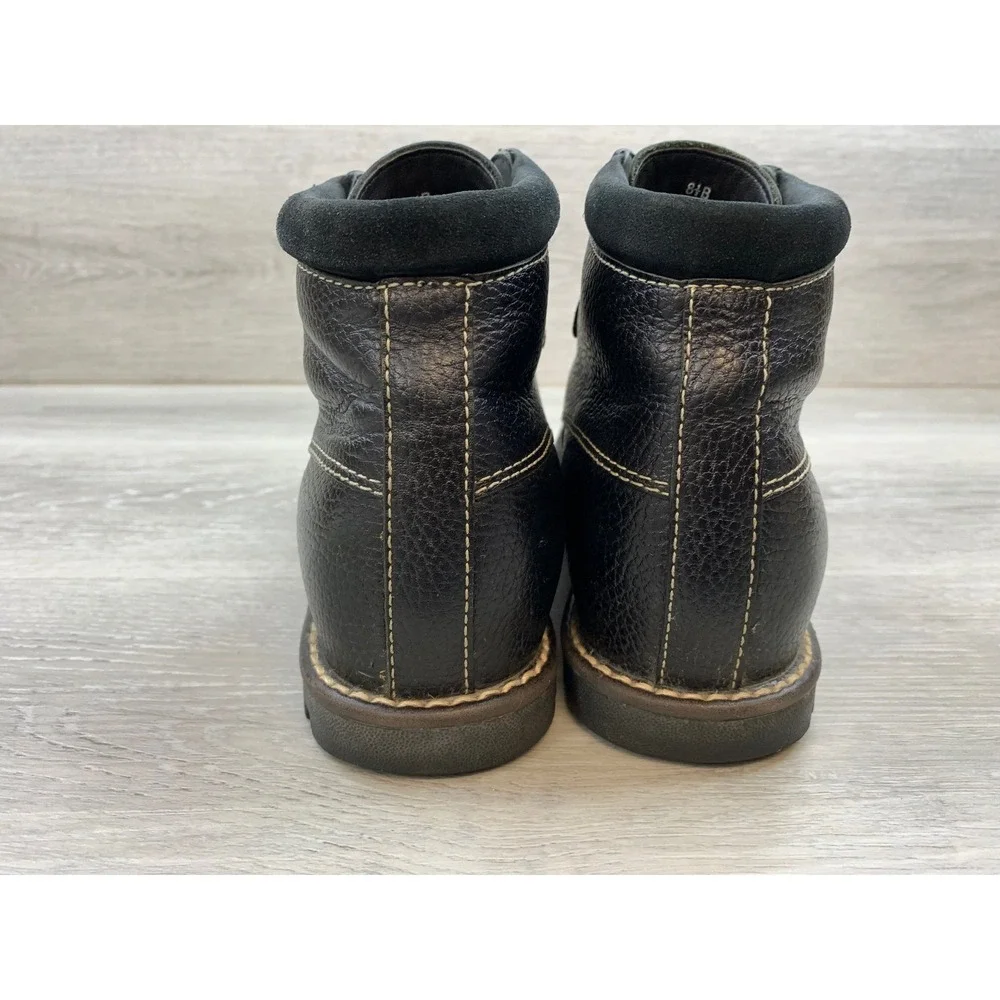 Cole Haan Country Women's Black Pebbled Leather Waterproof Lug Sole Boots 8.5 B